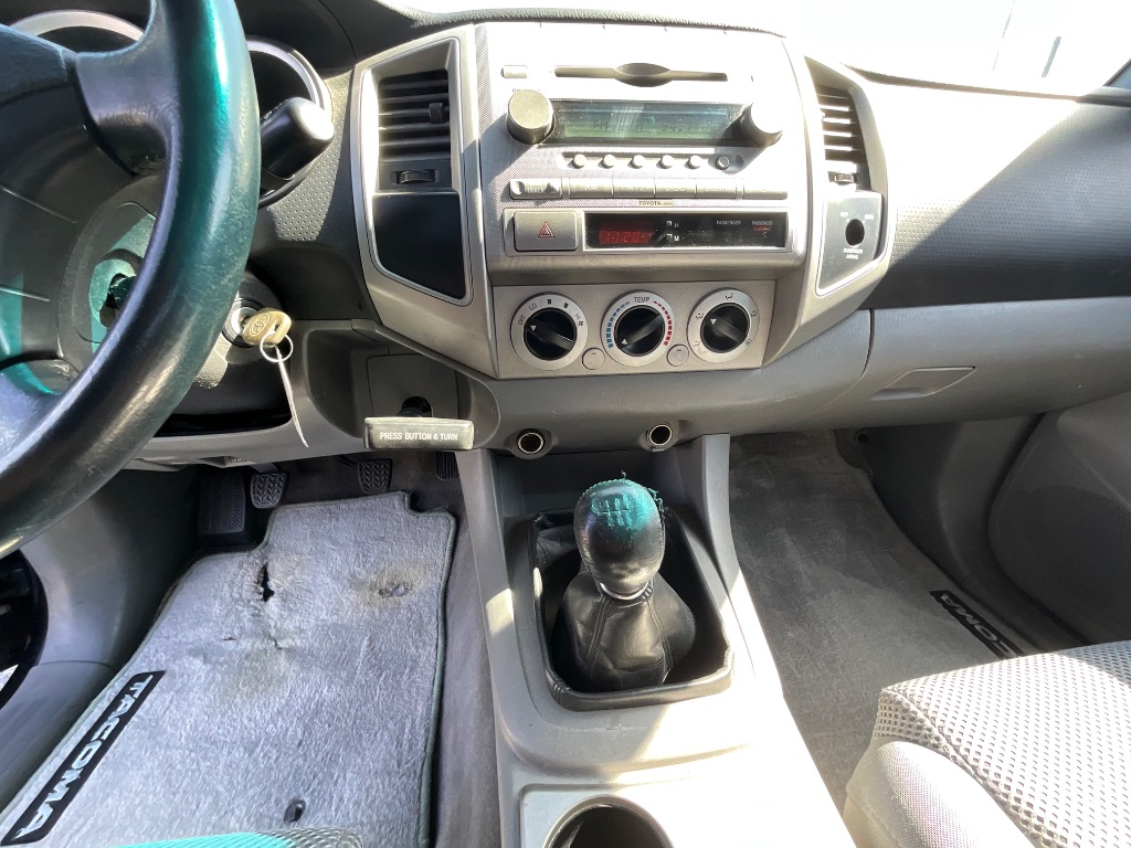 2006 Toyota Tacoma X-Runner - Photo 17