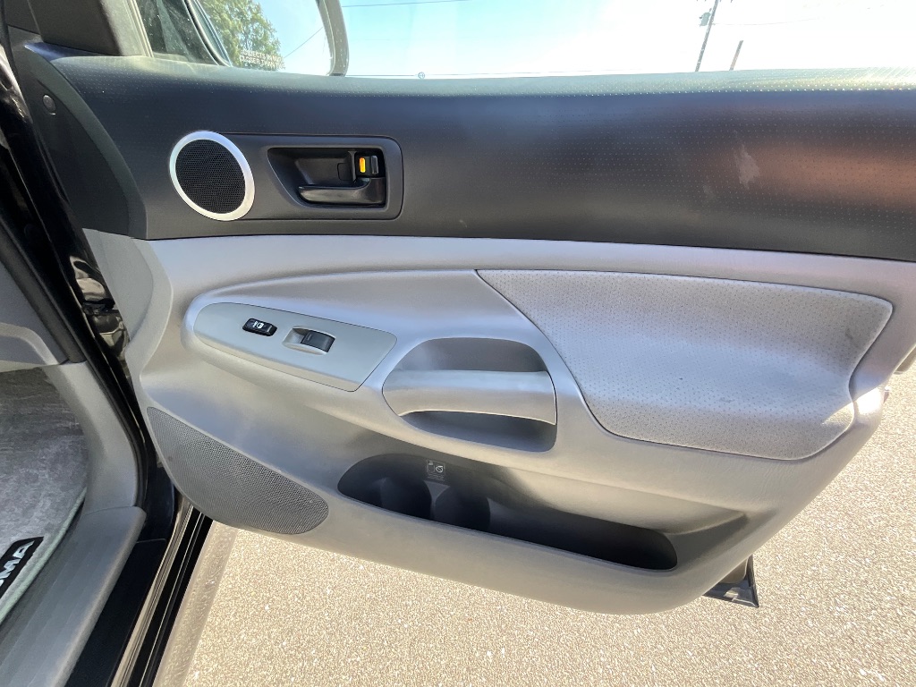 2006 Toyota Tacoma X-Runner - Photo 19