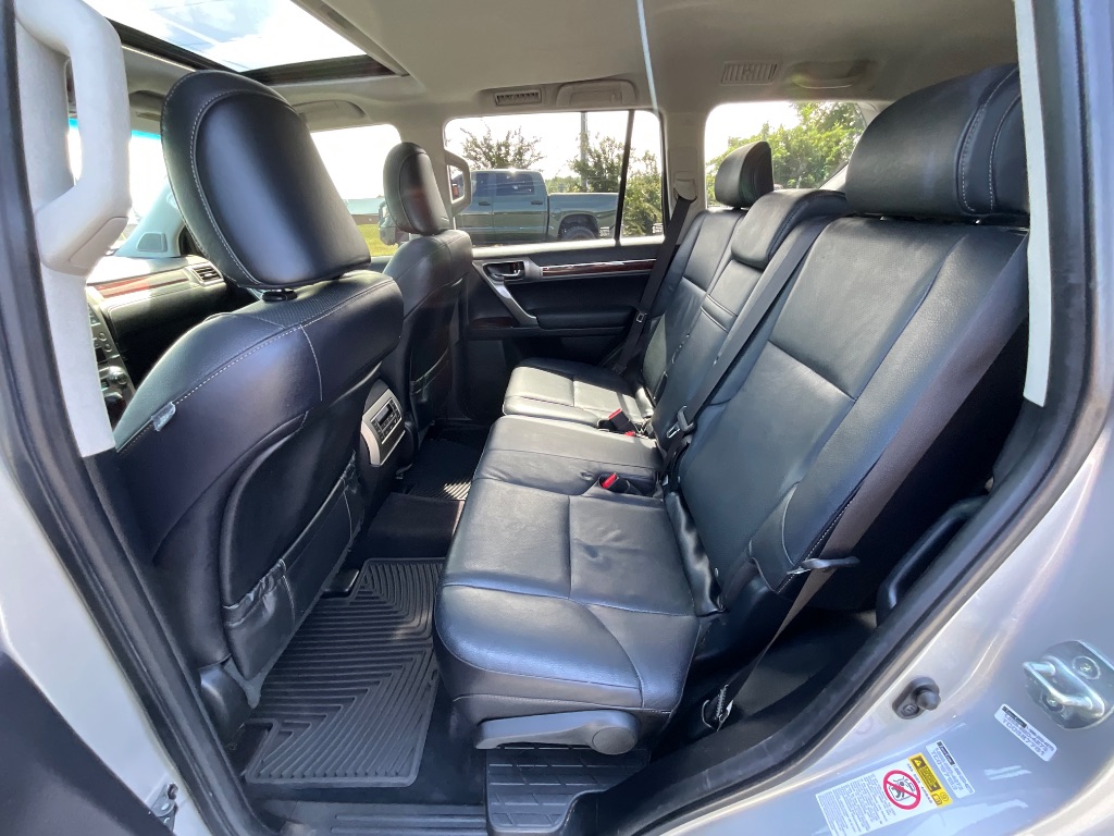 2015 Lexus GX Base - Photo 26
