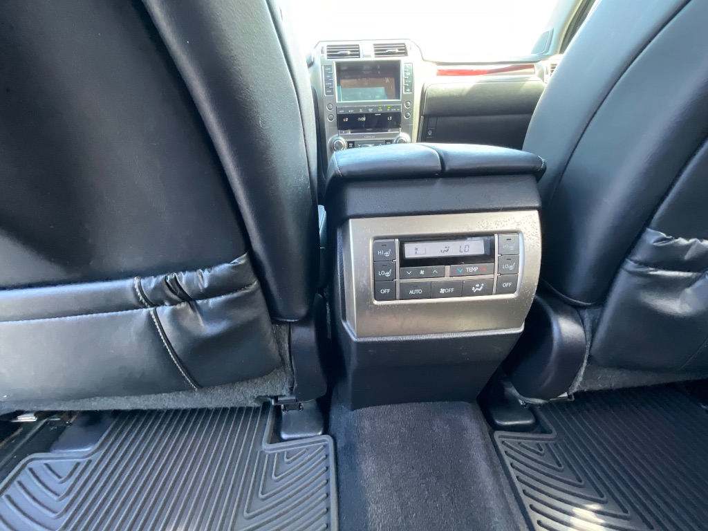 2015 Lexus GX Base - Photo 27