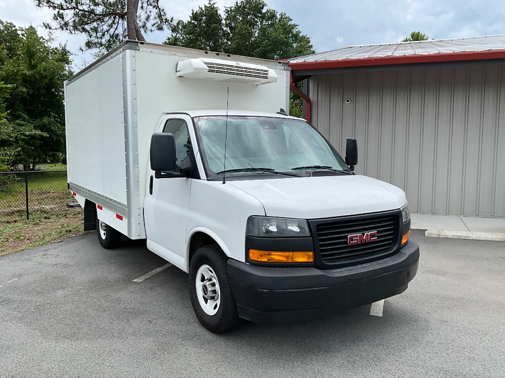 2019 GMC Savana Cutaway Work Van
