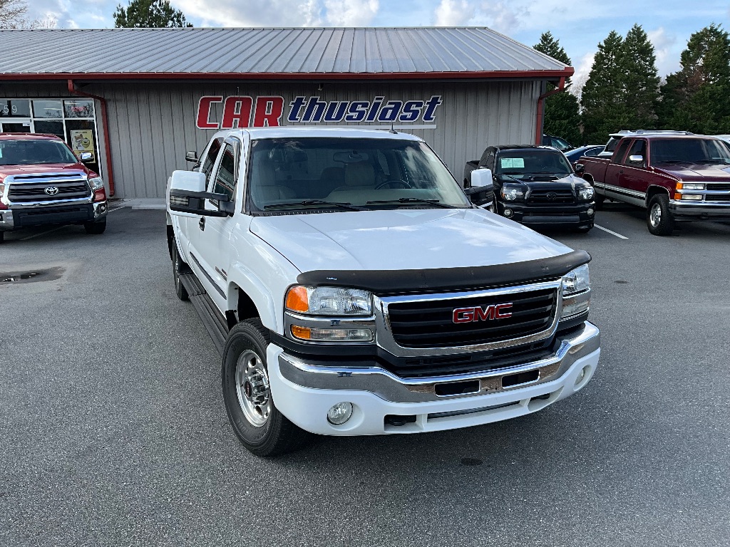 2005 GMC Sierra 2500HD SLT's photo